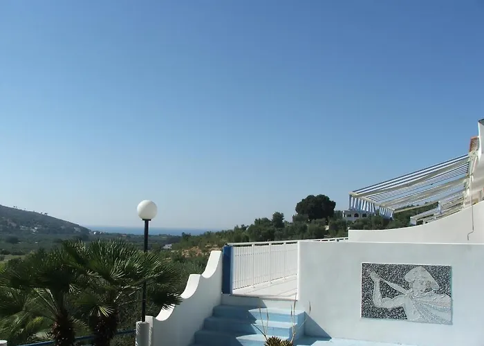 Apartahotel Paradise 4*